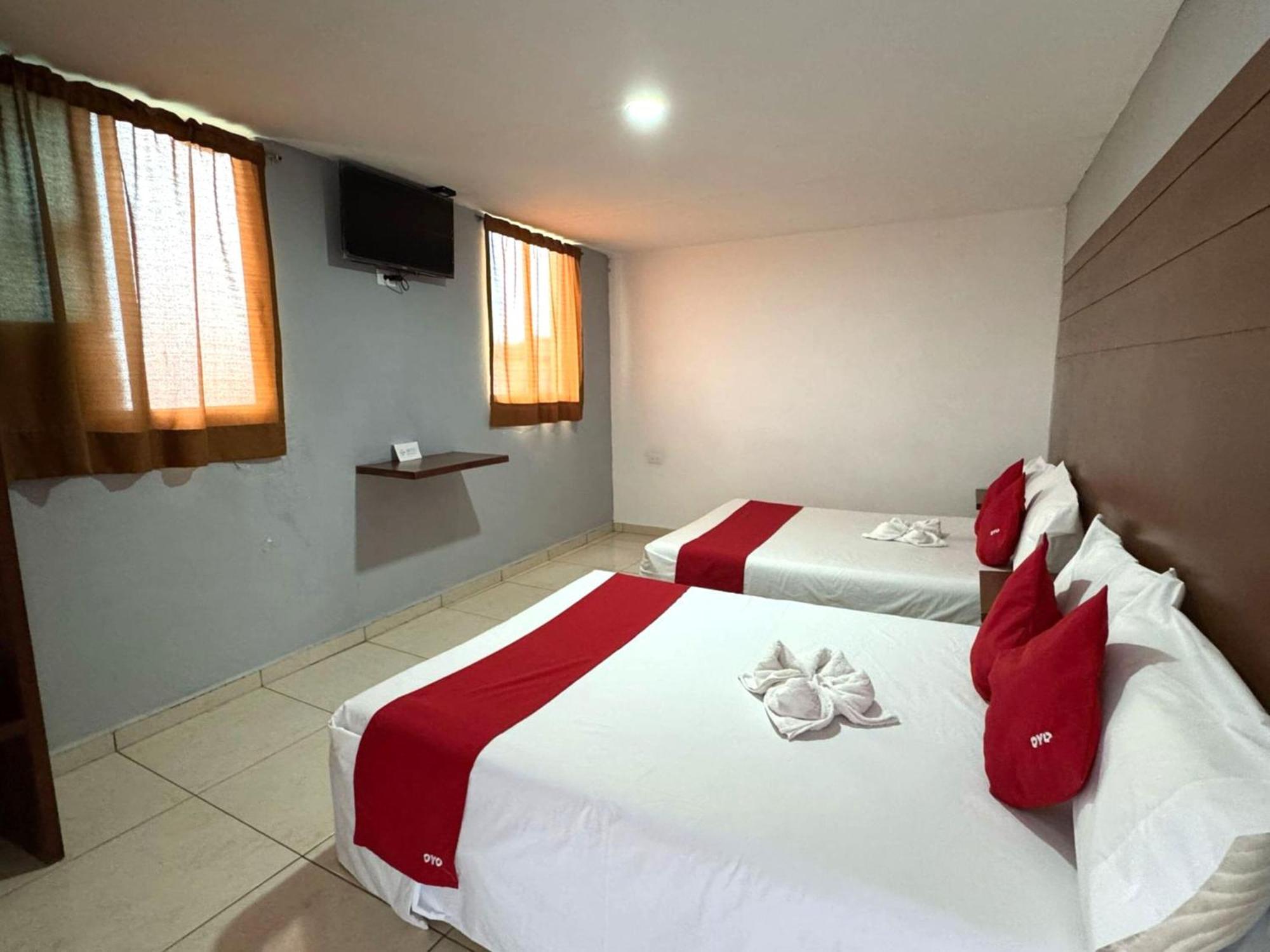 Oyo Hotel Familiar Tollan Cholula Bagian luar foto
