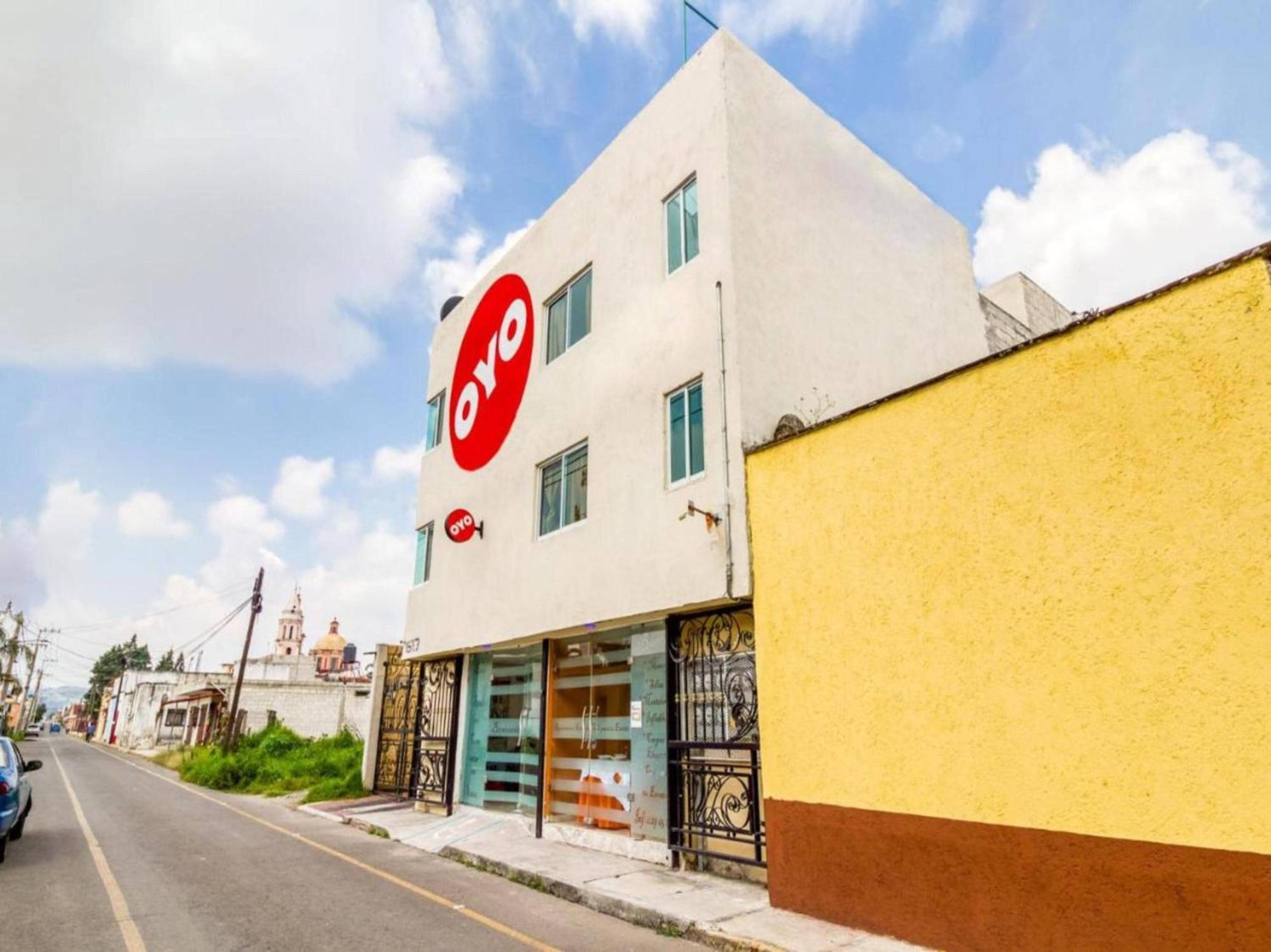 Oyo Hotel Familiar Tollan Cholula Bagian luar foto